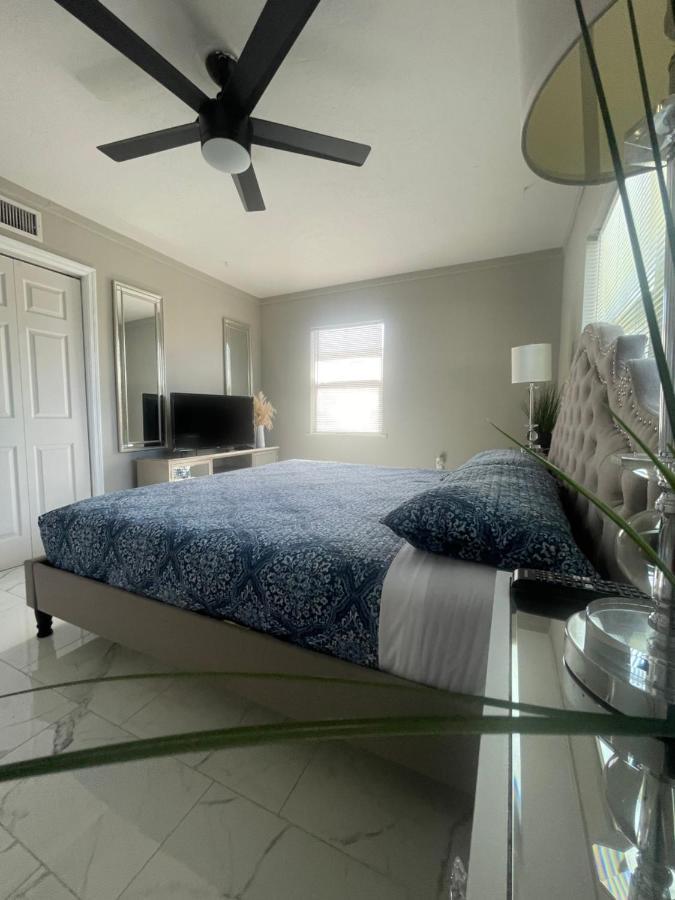 3 Miles To Siesta Key #1 Beach In America ساراسوتا المظهر الخارجي الصورة